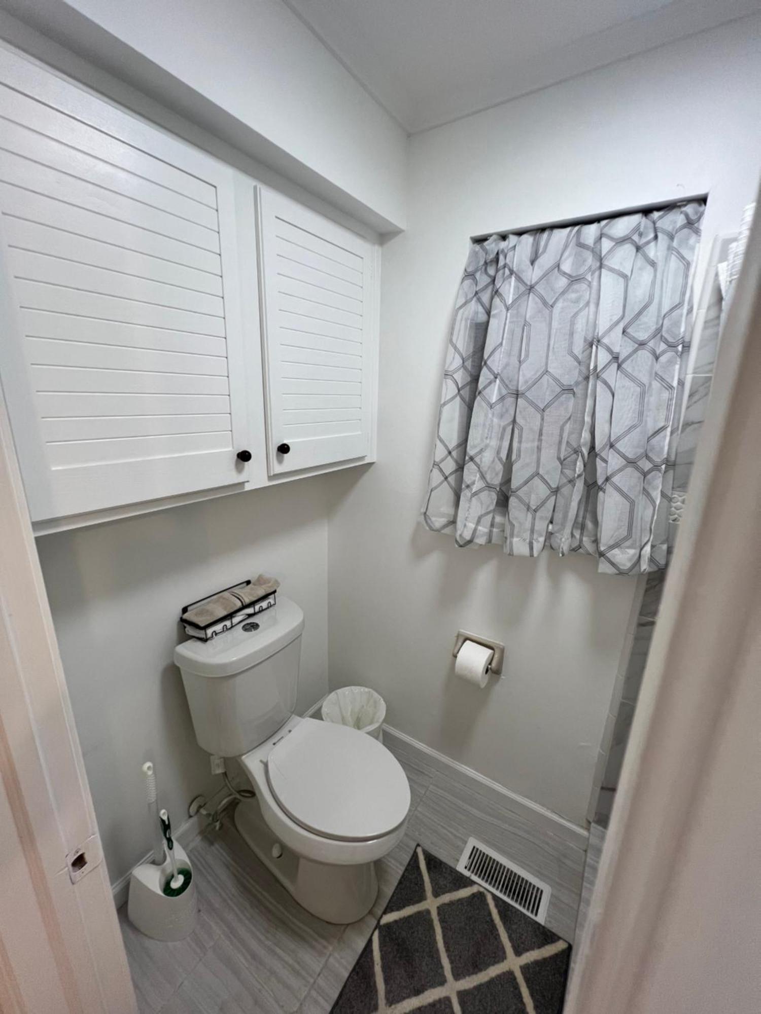 Cozy Private Suite 5 Min From Saint Francis Hospital And Woodland Hills Mall Τούλσα Εξωτερικό φωτογραφία